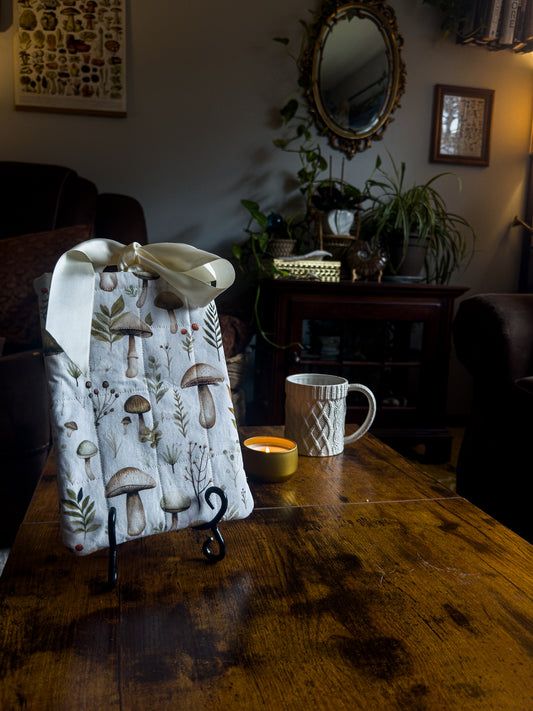 Book Sleeve - White Mushroom