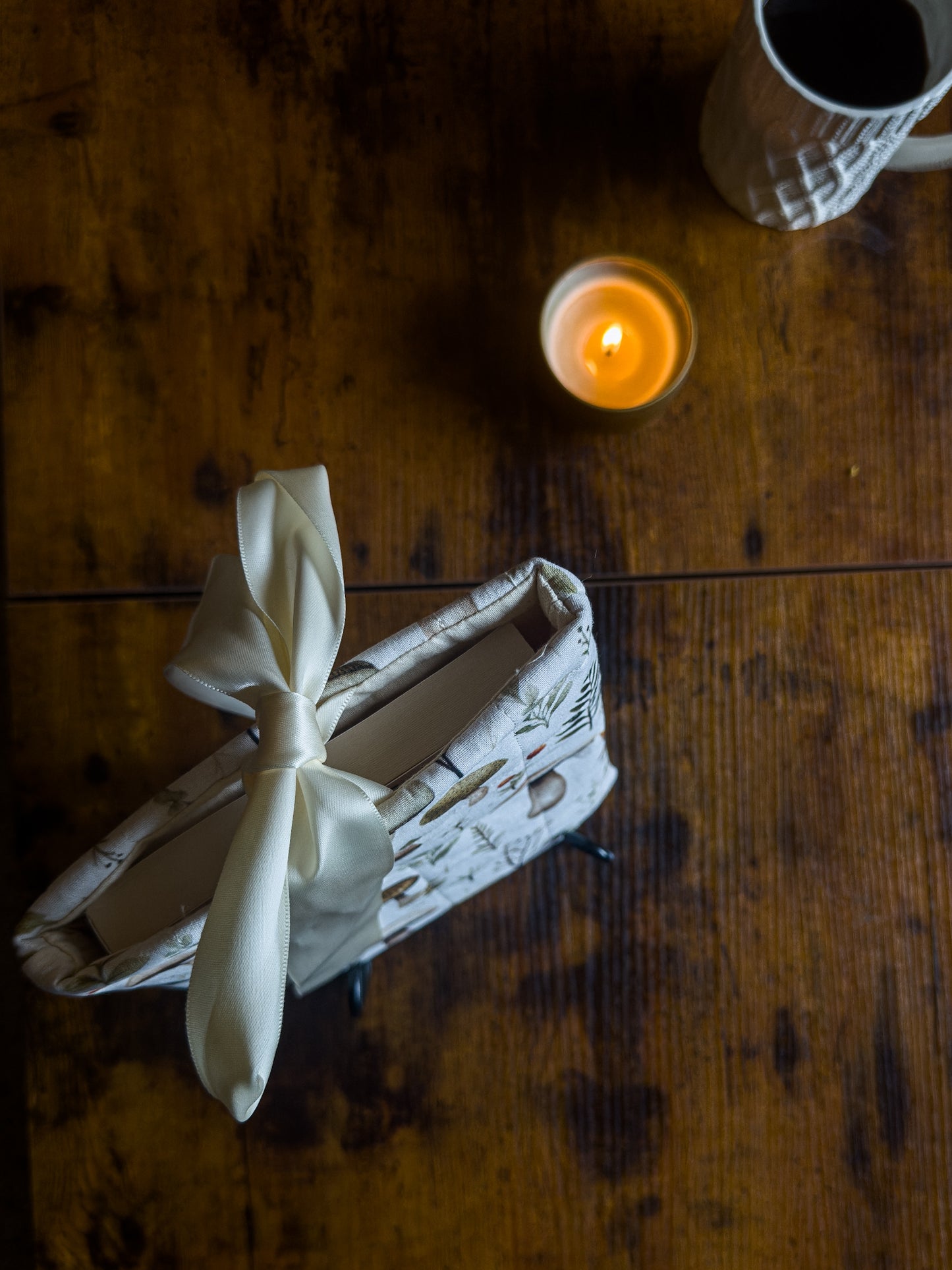 Book Sleeve - White Mushroom